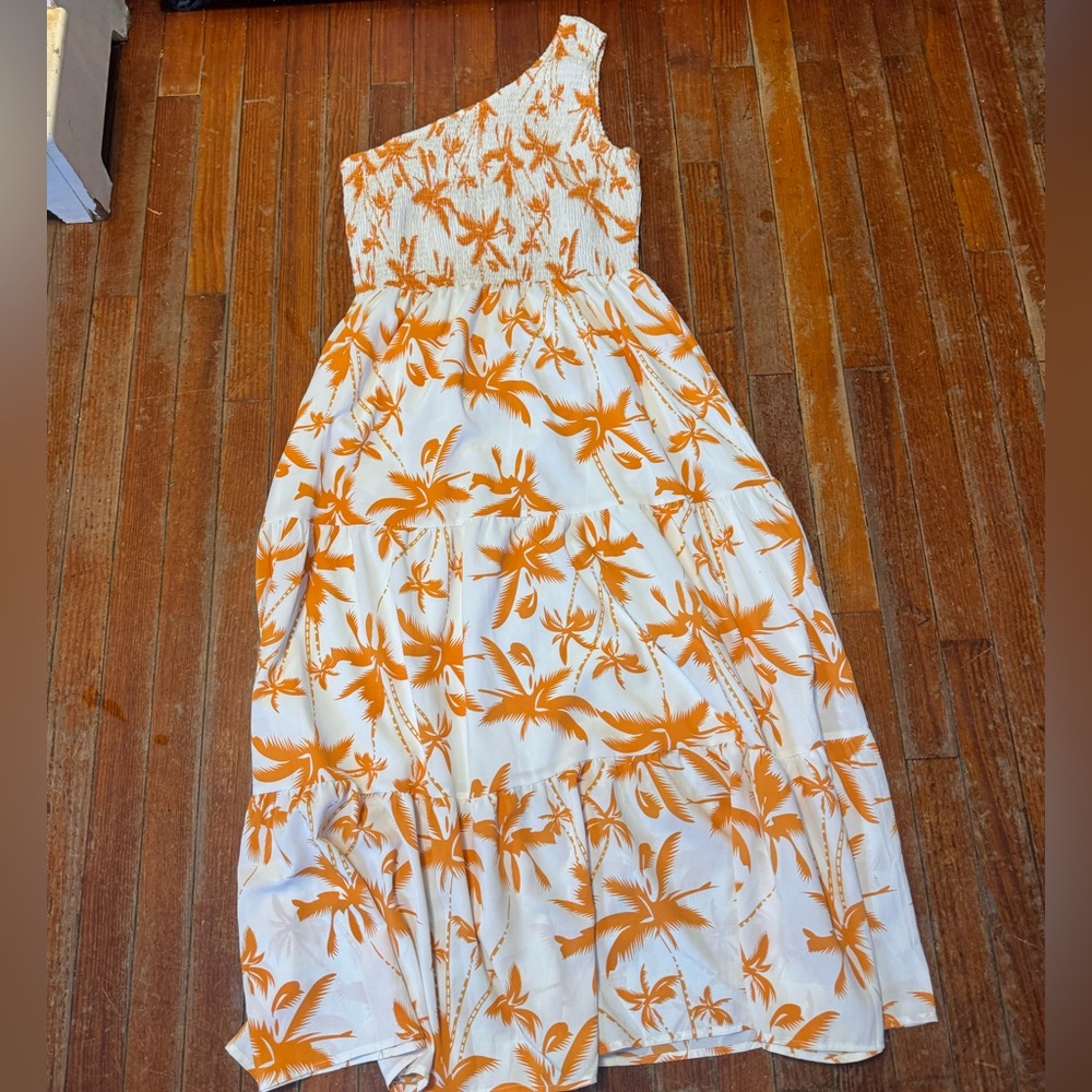Chic Nation Orange and White One-Shoulder Dress